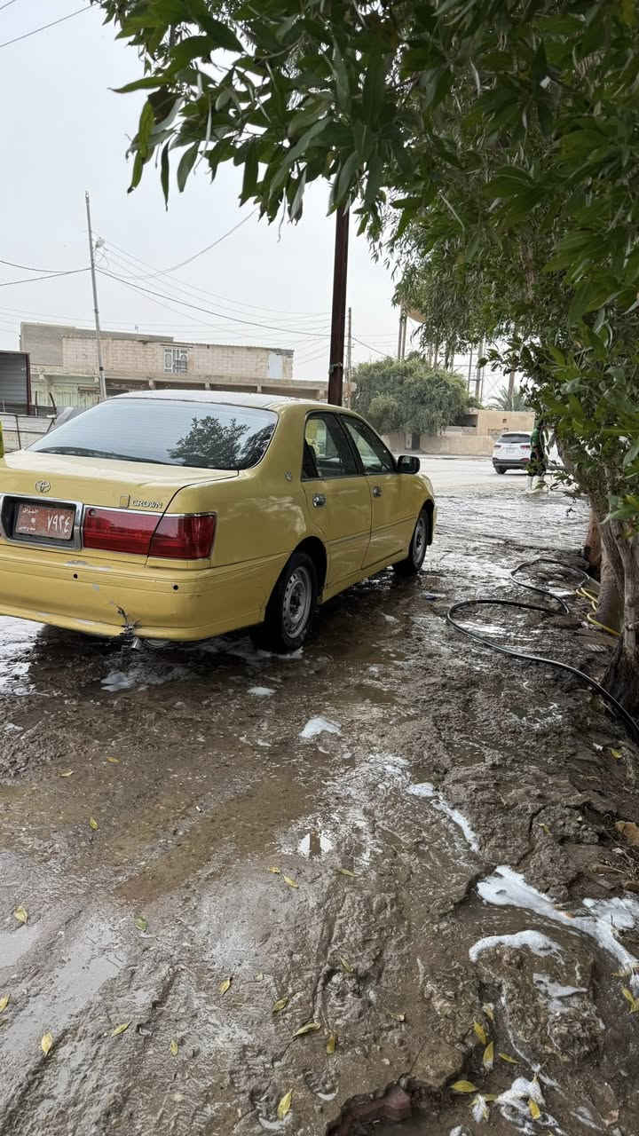 كراون ملكه ٣ دكم ٢٠٠٥ اصوليه رقم صدامي احمر كصه قماره تريد مداور تريد وكاله عامه مفحوصه وجاهزه السياره تبريد ومكينه وكير كله جديد حداديه ٧٠٪؜ تخم تاير جديد وياله جدد سعره ٤٠ وبيه مجال
***********
