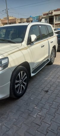 سياره للبيع لاندكروز موديل ٢٠١٣ كاز محدثه ٢٠١٧ داخل وخارج الصبغ بس الت...
