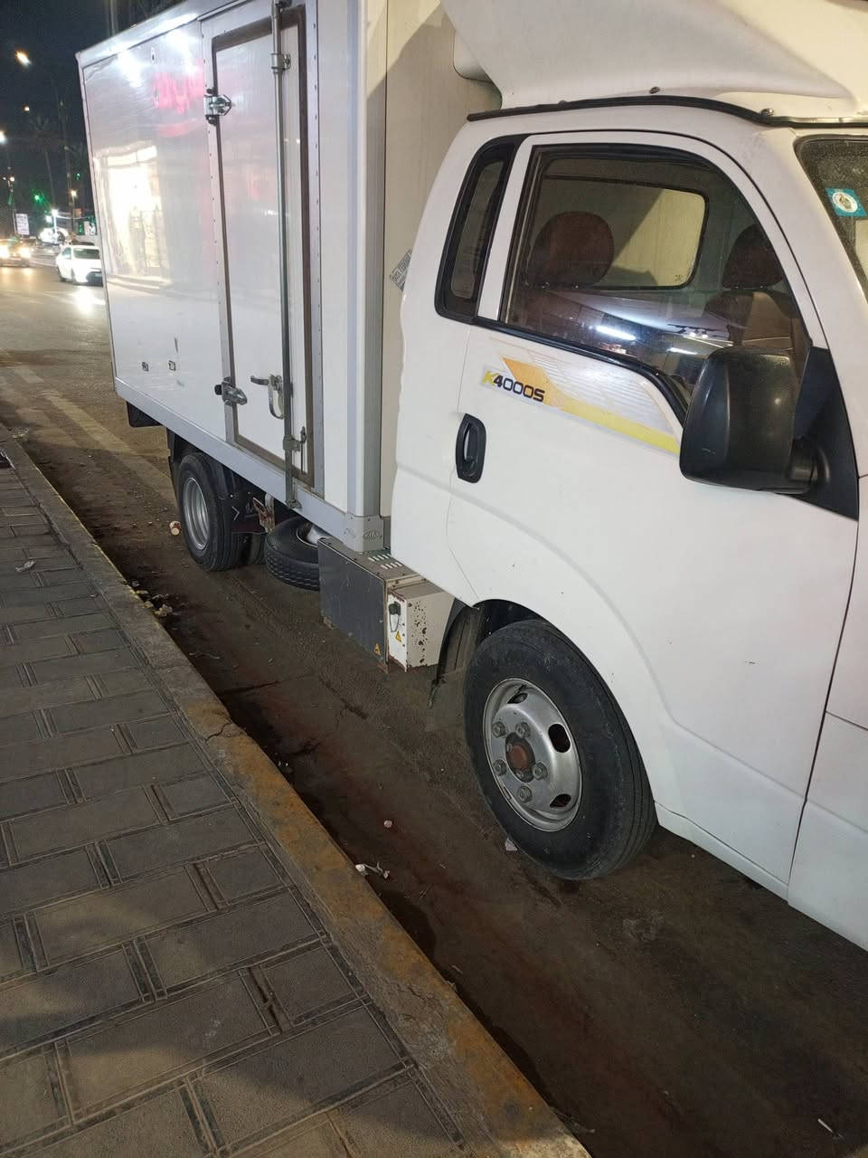 كيا براد فحل موديل 2018 مكينه 4000 مفتوح سياره كفاله عامه من تبريك قطعتين خلفي امان مكينه كير من تبديل صبغ بارد  تحويل ثاني يوم السعر215الرقم***********واساب
