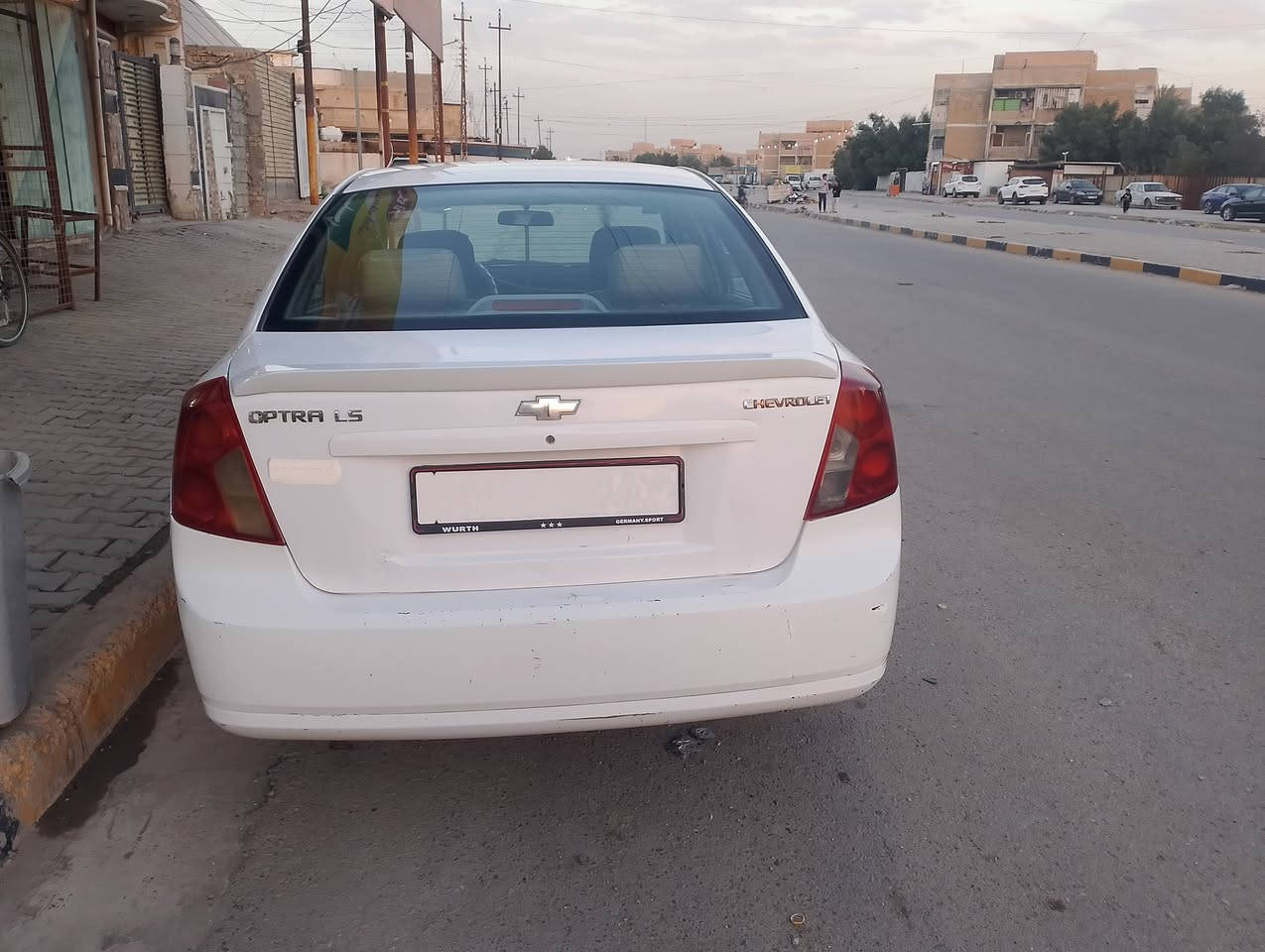 السلام عليكم 
سياره اوبترا ٢٠١٠ 
رقم بغداد بأسمي 
رقم انكليزي
ضرر بيها جاملغ الأيسر مبدل فقط
السعر 78 وبيه مجال 
العنوان بغداد المحموديه 
للاستفسار على هاذا الرقم 
‏‪0782 731 9738‬‏
