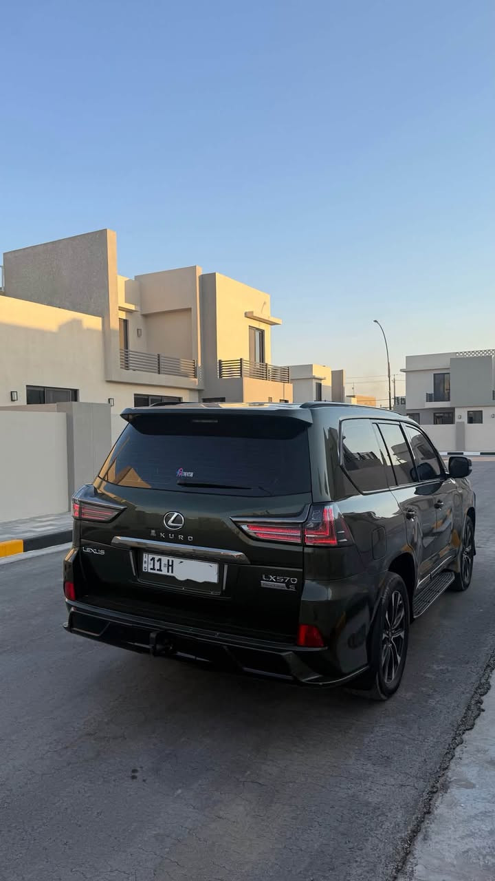 السلام عليكم
لكزز lx570. كورو
موديل 2021
ماشيه 55km
مكفوله بيه ملاحظه بسيطه 
رقم مميز 
***********
