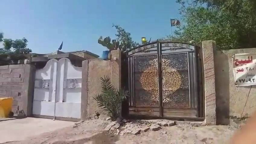دار البيع طابو زراعي سند٢٥ حق التصرف الدار بناء حديث طابوك خدمات ماء كهرباء الواجهه ١١نزال ٢٥ المساحه ٢٨٠متر الدار تبعد عن الشارع العام ٥٠متر العنوان بغداد جسر دياله الجديد الكرغوليه  السايد الواحد مقابيل بانزين  خانه الاتصال علا الرقم ***********والله والي التوفيق

