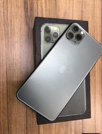 آيفون ١١ برو ماكس • مبدل فقط • ذاكرة ٢٥٦