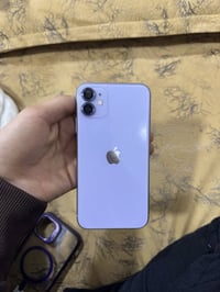 آيفون 11 للبيع أو للمروسه وي 15او 13 حتى لو مفتوح ذاكرة 128 بطاريه 82ت...