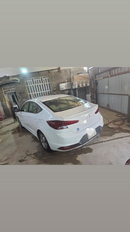 السلام عليكم النترا 2020 امريكي
محرك 2000 دوش مواصفات الامريكي ستندر
رقمهه بغداد
ماشيه 31 الف  

مثبت مسار و سرعه مانع انزلاق و مانع تصادم رادار و كامرا خلفية

الحادث الامريكي القديم موضح بالصور مع صبغ شبر بالقماره وحالوب خفيف بالقماره اثر الشتا الفات.

انظمة قيادة سبورت و سمارت و عادي
لدات زنون

السياره خير من الله و معتني بيهة ب الادامه و البنزين اي عطل ما بيها 

بطاريه جديده ويل كب

مكفوله من حداديه جديده وصدر جديد وتبريد كله اصلي 

داخلهة نظيف كللش مع كشنات جلد اصلي
رقم السياره بغداد 
ومكاني الديوانيه

سعر 120 وبيهه مجال

اي استفسار راسلوني واتساب ***********
