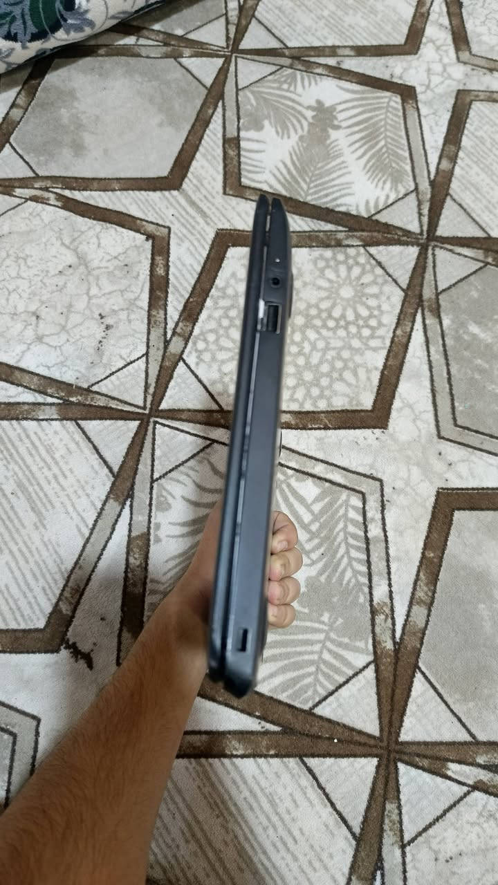 لابتوب لمس نضام اندرويد كيبورد عربي انجليزي شاشة حجم ١٢انش
يوجد كسر بسيط في الغلاف الخارجي للكيبورد غير مؤثر على الشاشة نهائياً 
الرام 4جيجابايت 
التخزين ١٦ جيجابايت 
شاشة 4K حقيقي 
ينفع للتصفح او البرامج مثل انستجرام تلجرام فيس بوك يوتيوب 
الهدايا 
ماوس 
حقيبة 
الشاحن الاصلي للجهاز 
توصيل مجاني لكافة محافضات العراق 
السعر ٧٠ الف فقط 
للتواصل عبر الواتساب :***********
