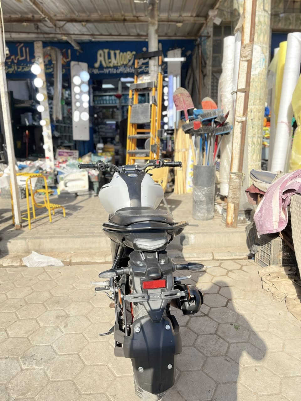 دراجه للبيع ياماها مكاتبه فقط رقم الهاتف ***********
