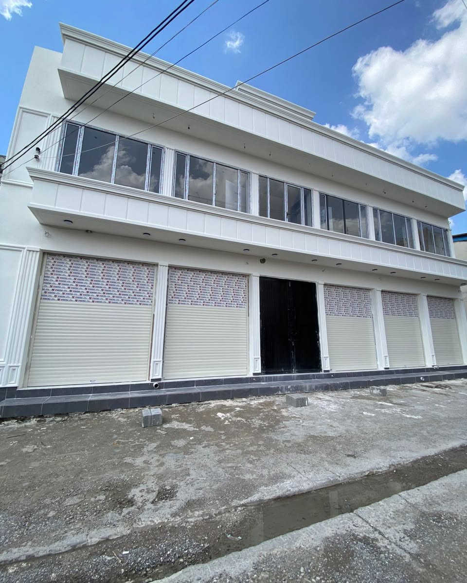 اعلان اعلان🏠
عماره طابقين
موقع مميز
للبيع للبيع
———————
بناء درجه اولى 
____________
المساحه:-72م
الواجهة :-18.20
____________
📍الموقع :-شارع الاطباء
مقابيل مذخر الفردوس
____________
💸السعر :علق تم يوصل السعر
____________
يحتوي على
5محلات 
عياده طبيب كامله
مختبر تحليلات
نظام تبريد مركزي

____________
للاستفسار اكثر الاتصال على
***********📱
—————————-

نستقبل جميع عروضاتكم السكنيه والتجاريه
