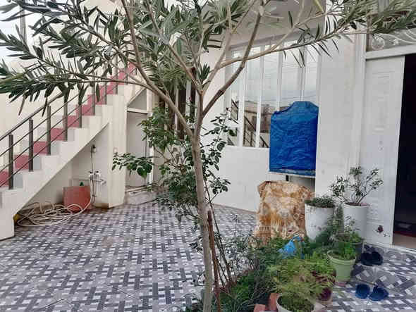 #دارللبيع
دوو خانووى دوو نهوم بو فروشتن 
له گه ره كى  ئيسكان ته نيشن نادى سولاف 
روبه رى هه ريه كه يان 170 متر

پيكهاتوون له :-  2 ژور نوستن - هول - مطبخ - ميوان - گه راج
نهومى دووه م 2 ژور نوستن - هول - مطبخ - ميوان

نرخى هه ريه كه يان 160 مليون 

بوزانيارى زياتر په يوه ندى بكه ن به عقارات ستار اكرم بازرگان

📍ناونيشان : كه ركوك بازارى ئازادى ته لارى ئاسو

***********
***********
