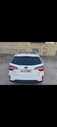 سورنتو ٢٠١٤ • فول ٦ سلندر • ماشي ١٤٠ الف
