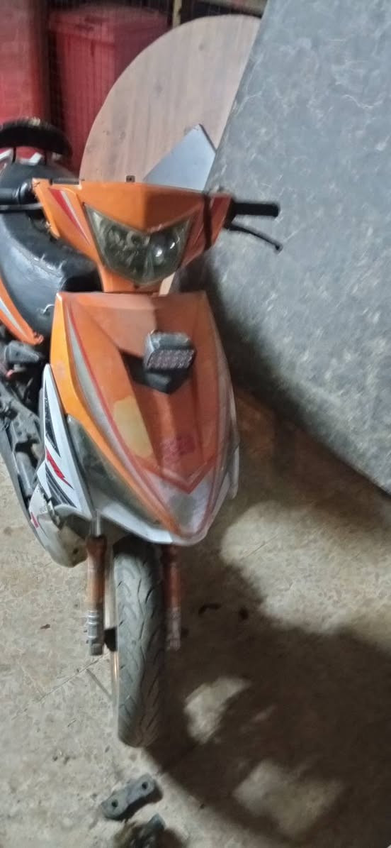 السلام عليكم ماطوري FS للبيع ينرادلو بس كور وماطور يرجع جاهر تشغيل سلف ما بي هندر مشيول باتري جديد السعر خاص راسلني وبيك خير ودلل


**إذا كنت صاحب هذا الإعلان وتريد حذفه لأي سبب، رجاءا أرسل رسالة إلى الدعم الفني**