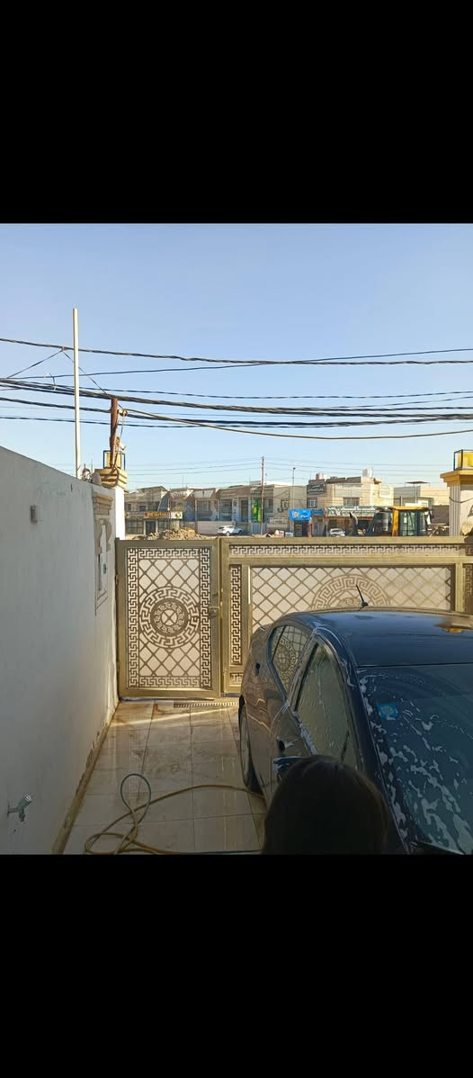 تم تنزيل السعر لظرف مستعجل 💸🛖السلام عليكم بيت ركن مميز للبيع في الكرامة قرب الضريبه  مطل على متنزه طابو زراعي سند 25 ....
تم تنزيل السعر لظرف مستعجل 💸🛖السلام عليكم بيت ركن مميز للبيع في الكرامة قرب الضريبه  مطل على متنزه طابو زراعي سند 25 .....
🛖السلام عليكم بيت ركن مميز للبيع في الكرامة قرب الضريبه  مطل على متنزه طابو زراعي سند 25 ....

سعر جدا مناسب مقارنه بأسعار المنطقه 💸😊⬇️
تم تنزيل من المبلغ لظروف طارئه ومستعجله 💔🔥
#بيت للبيع المساحه 180 متر طابو زراعي ملك صرف..
الواجهه 10متر ...
النزال 18متر....
البيت ركن على شارعين 🛖➡️
عرض الشارع 10متر والبيت مطل على متنزه ➡️➡️
خدمات كامله مجاري وانترنت باقي بس تبليط ومشمول بتبليط والأرصفة ....
البيت طابقين يتكون من ⬇️
#الطابق الاول يتكون من 
(  طارمه. گراچ سياره .مطبخ . استقبال . صاله .مجمع صحيات. غرفتين نوم .)..➡️➡️➡️
#الطابق الثاني يتكون من 
( غرفتين نوم. كلدور . مجمع صحيات.)....➡️➡️
مجموع البيت اربع غرف نوم...📍📍
البيت بناء حديث وبناء درجه اولى بناءه ➡️
⬇️⬇️⬇️⬇️⬇️⬇️⬇️⬇️⬇️⬇️⬇️⬇️
💸سعر المتر جدا مناسب مقارنه بأسعار المنطقه ➡️
للاستفسار اكثر الاتصال على الرقم 
***********..........
تم تنزيل السعر لظرف مستعجل 💸.
