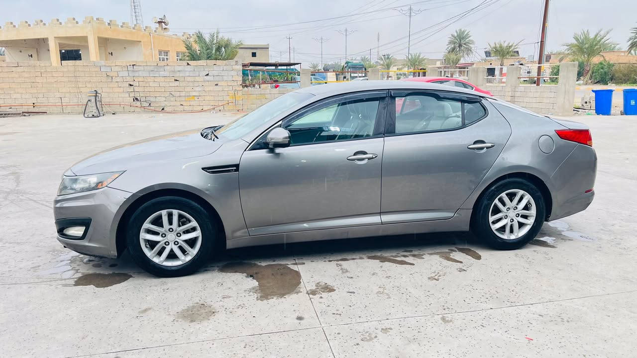 السلام عليكم كيا اوبتيما للبيع موديل 2013 وارد امريكي رقم بغداد/ ضرر جنطه وچاملغين خلفيات بدون ايرباگ بدون دواخل / 
السعر 110$ والشراي مدلل اله نعوگلو منهن شويه 
الموقع.قظاء العلم .رقم الهاتف ***********
