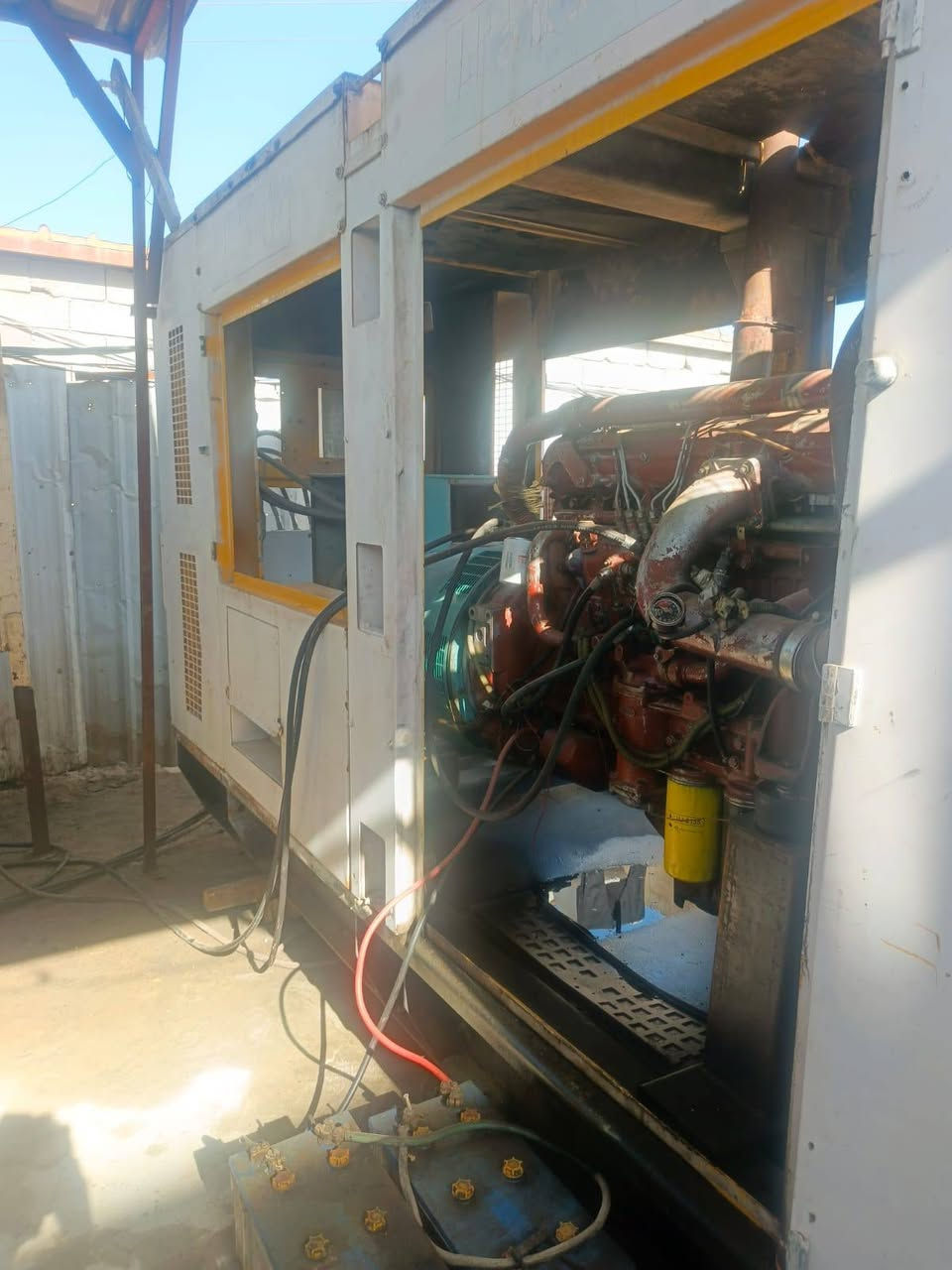 موقع مولدة النجف ابو صخير 

يحتوي ع مولدة افيكو ١٣٧  كاتم 

فالفو سيت بلاد كاتم 

حصة كاز ٣٩٠ كيفي 

***********
