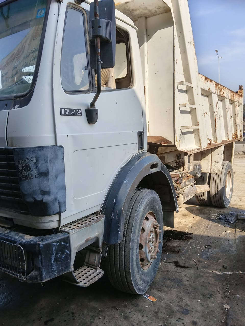 سلام عليكم البي كرواتي للبيع موديل 91 تك كلابي بلاديه على وضع الشركه شاصي فرنسي بي حنيه سبرنك 3 مكينة 34 كير سته شلعه اكسل امامي جبلبي السعر 195 المكان بغداد التاجي ***********. ***********. ***********
