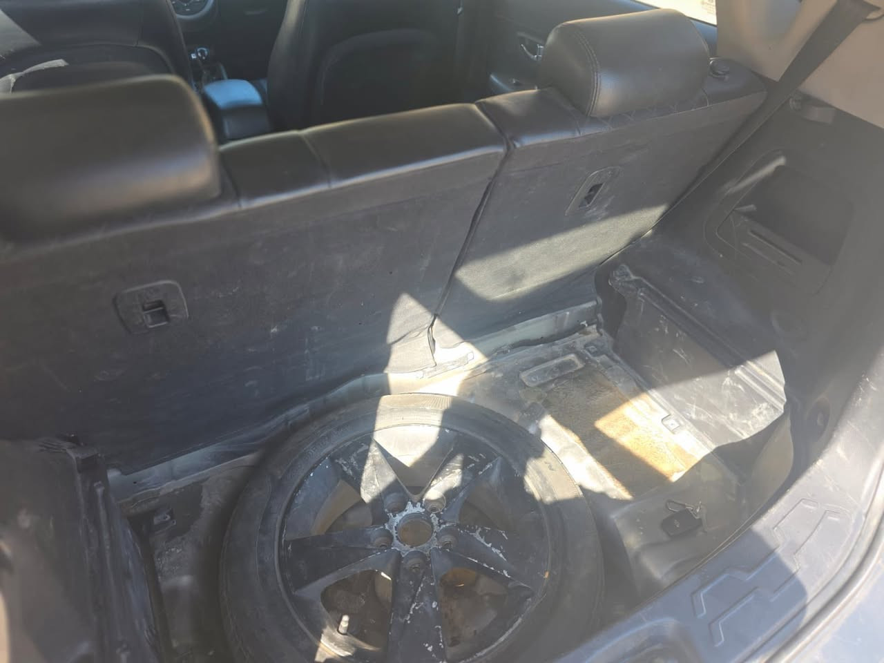 السلام عليكم للبيع بدون مرواس  كيا صول وارد خليجي بصمه تنتنه تدفئه تبريد فول مكصوصه بس من الجنطه مكفوله عشائريا  ومن السرقه السعر ٥٠ وبيها مجال   يتصل على هذا الرقم ***********
