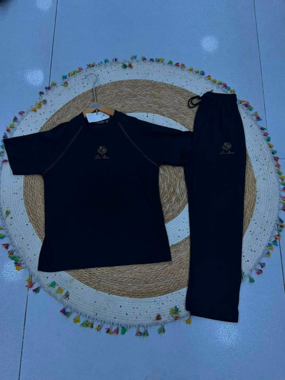 تراك رجالي تركي خامه أسفنجي 

قياس S M L XL XXL
السيري 5 قطع 
الشد 10 قطع ب206 الف


**إذا كنت صاحب هذا الإعلان وتريد حذفه لأي سبب، رجاءا أرسل رسالة إلى الدعم الفني**