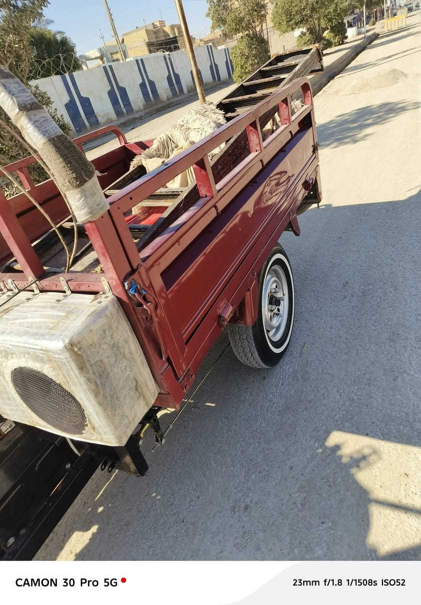 سلاام عليكم ستوته دايوان مديل 2013رقم او سنويه رقم ابيض. ستوته حلوه مامتعوبه. محرك جديد مامفتوح. كهربائيات كلها شغاله غراض كله جديد مكاني سوق الشيوخ. السعر خاص رقم الهاتف ***********
