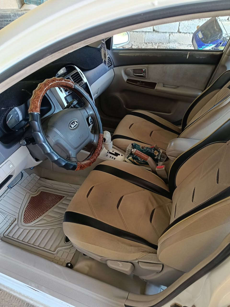 للبيع سيارة سيراتو موديل ٢٠٠٧ بدون صبغ وضع الشركة سنوية نافذة لغاية 2028 رقم الماني للطلب والاستفسار الاتصال على ***********
