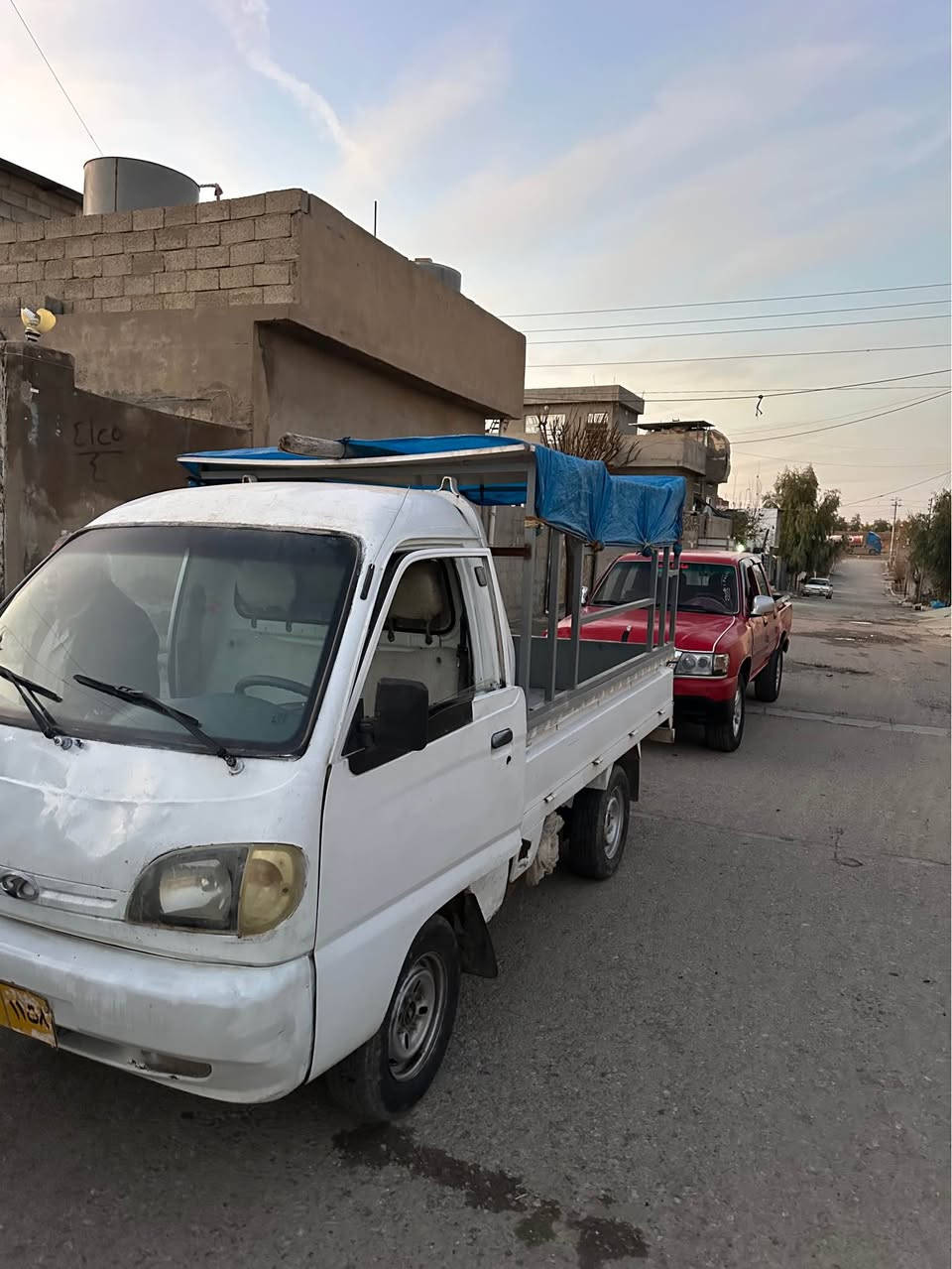 سەرەتا بەناوی خوای گەورە   فاو ٢٠٠٦ 
مەنەفێسی عەسڵی لەگەلە  
چوار تایەی لۆکی لەژێرایە 
گێڕ و مەکینە بەشەرت چرکەی تیانییە 
چەمچەی بۆ بەستراوە 
تەجیل و کارەبایی بەشەرت هەمووی ئیش ئەکات
بلاجکتۆر لایت فولل هەمووی  مەزبوتە 
یەک دەگە ئیش ئەکات
ڕۆنیش تازە بۆی گۆڕاوە 
بۆ زانیاری زیاتر *********** 
تکایە جوابی مەسج نایەمەوە نامە مەنێرە . السليمانية, العراق
