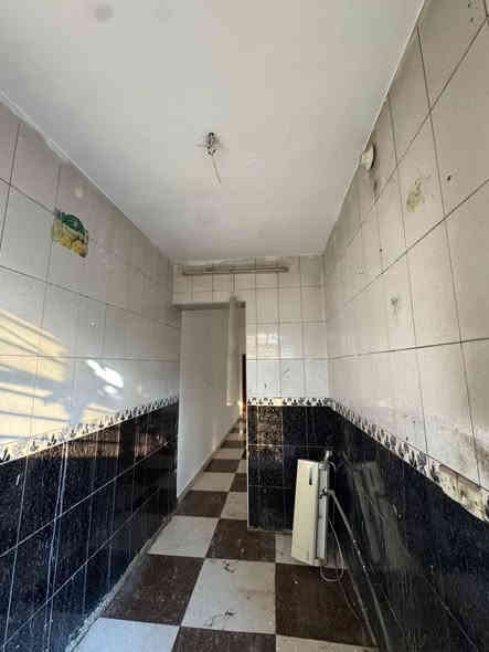 #للايجار____في____السيدية 

بيت مساحه 60  متر  نظيف 

يحتوي على 2غرف نوم وصالة ومطبخ وخدمات 

قيمة الاجار: 750

للاستفسار:***********
