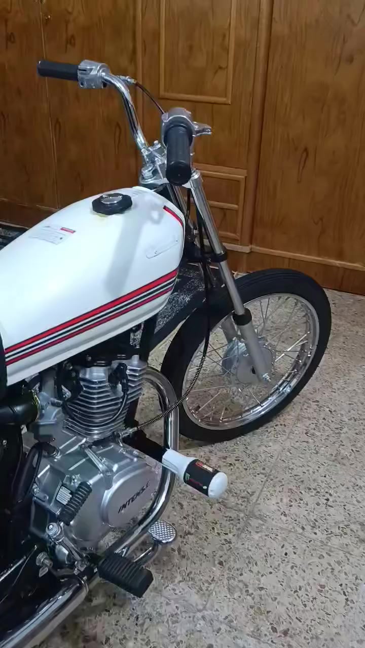 سلام عليكم
دراجة البيع اوراق اصولي مديل 2019 
الدراجة صالهة 20 من معمره 
***********
