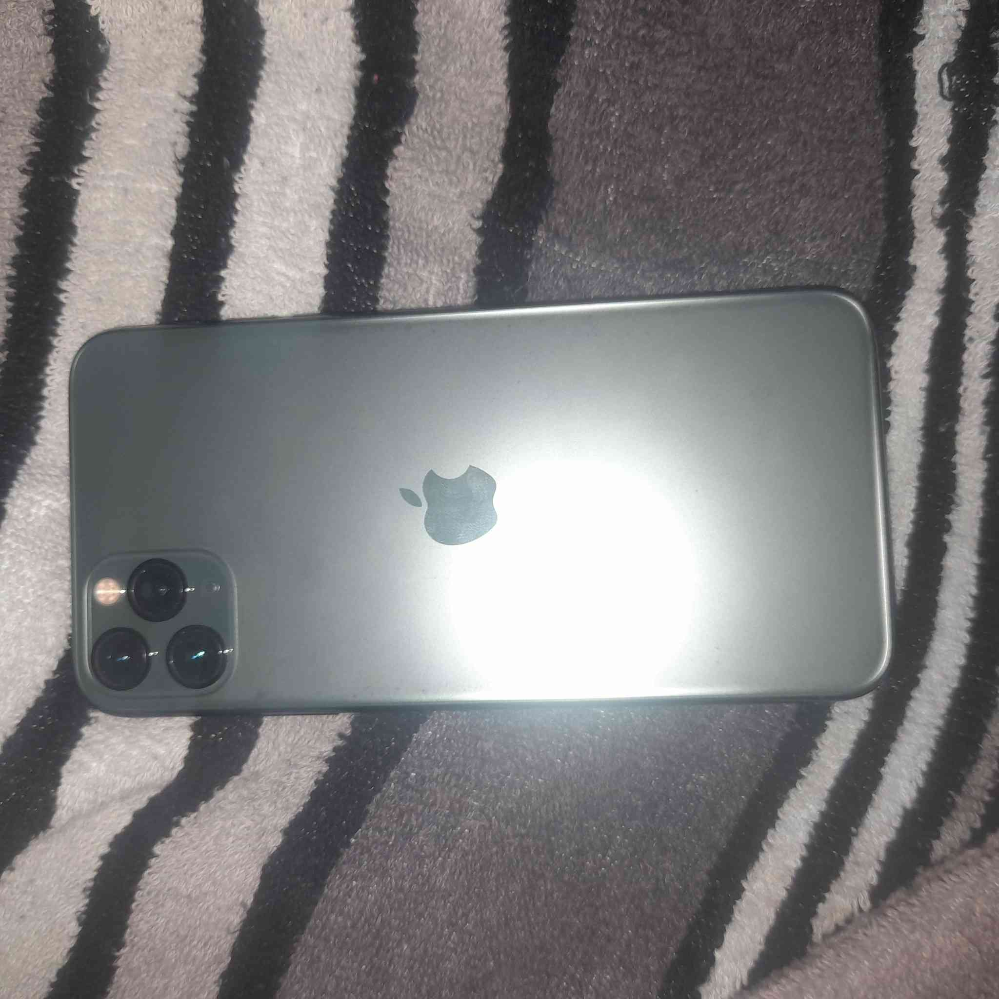 سلام عليكم ايفون اليدعش برو ماكس جهاز نضيف نضافه 95
ما مبدل اي شي بطاريه بلاديه 75 جهاز جان مضموم وهسه ريد بيعه سعر خاص او تصال علا رقم ‎0789 349 8178
