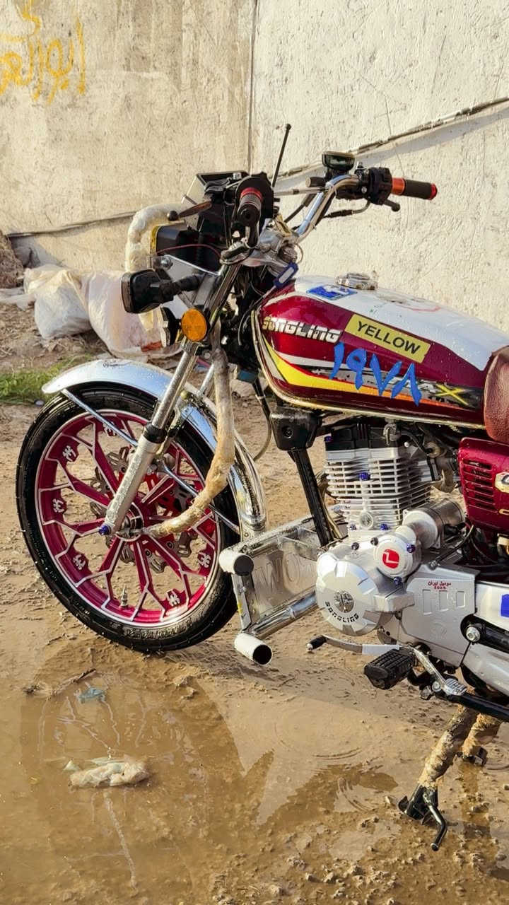 السلام عليكم

دراجه ايراني 

موديل 2025.            محرك    200cc

لون ماروني دراجه زيرو ما مدحلك بحلالي بس تركب وتشوف ذا مو أريح من البوكسر كهربائيات  اشاير كله شغاله كامله           اوراق كامله 

❗️دراجه سوبر يعني تبريد لمكينه.         ***********  

السعر_____850  ولحد يكسر بيه تلكه احسن منه 

                       ❗️كفاله عامه  

مكاني بغداد العامريه      رقم ***********
