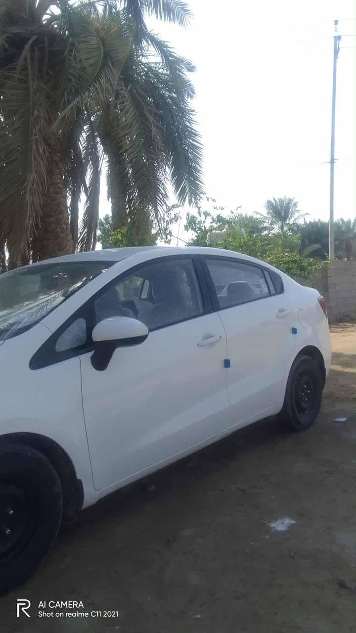 ريو خليجي ٢٠١٥ 
بيها بس جاملغ مطخوخ 
والباقي كفاله جاهزه مكينه ١٦٠٠ سياره جديده وجاهزة السعر ٨٢ مكاني الشطره ***********
