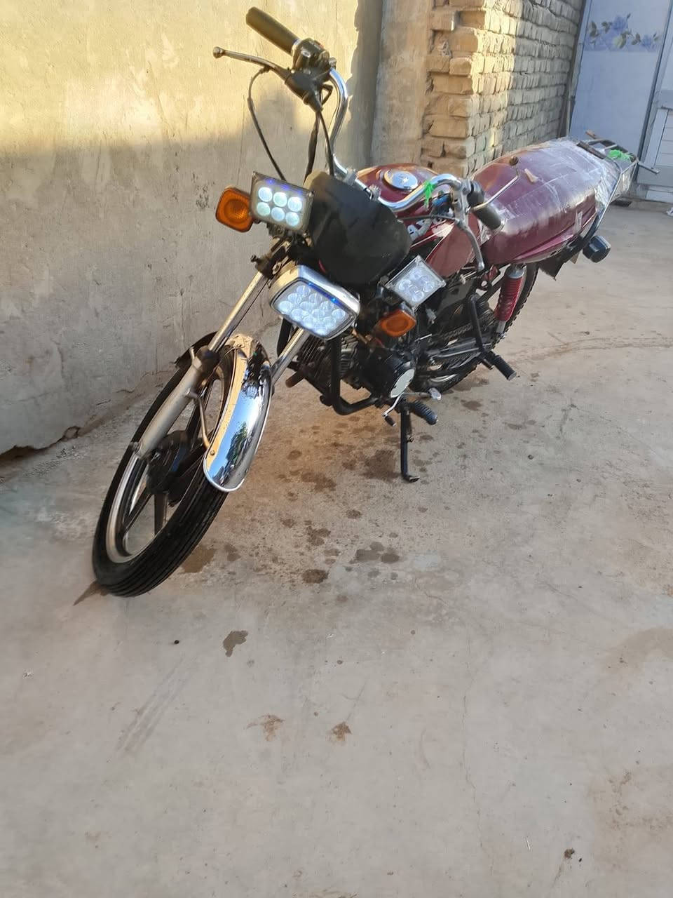 دراجة للبيع السعر 500وبيه مجال الرقم ***********
