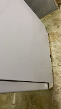 غسالة صحون للبيع ممستعمله بس صاير عليها ماء ومزنجزه من الحافه شويه بس ...