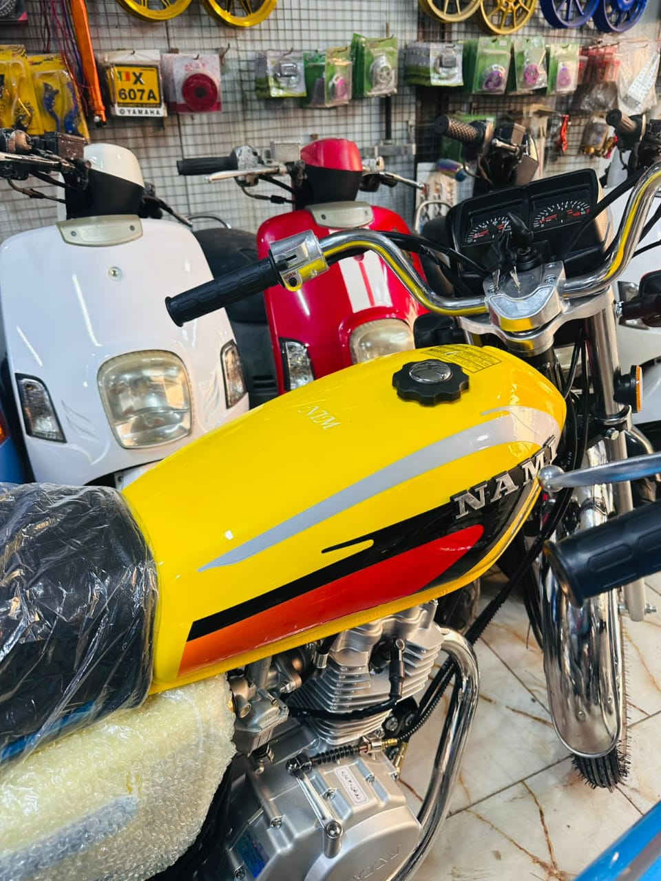 سلام عليكم  دراجات نامه سكنر وكيل تجي بكارتون عنوان ميسان قضاء الميمونه  سعر خاص عله رقم ***********
