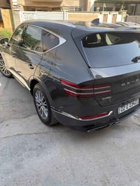 جينسيس 2024 GV80 ماشيه 75000 كيلو متر حادث جاملغ امامي خفيف ( بل تاير)...