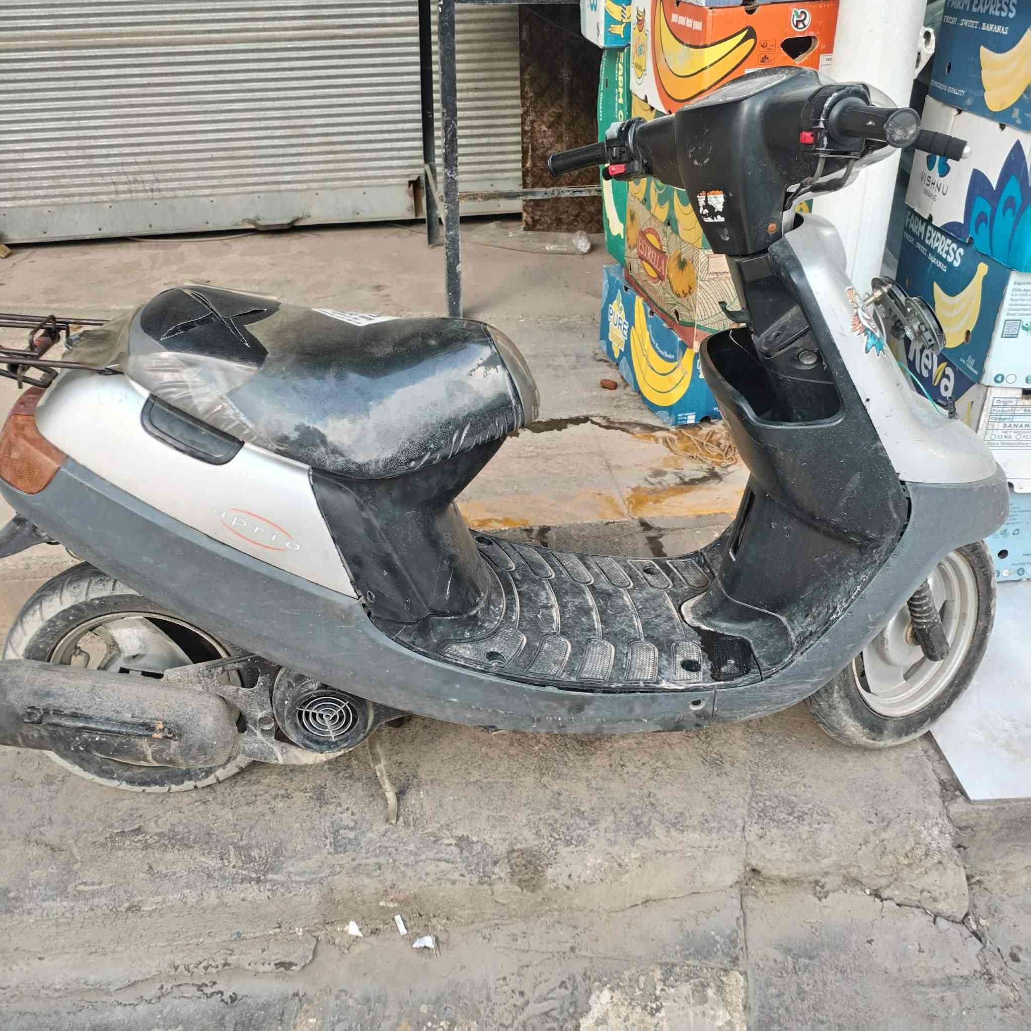 السلام عليكم ماطور بوتين للبيع الويرمنيه شغالا بسسلف يعوزوباتري المكينه تحريكه ومعدل شرط السعر250 وهاثاارقم.  ***********
