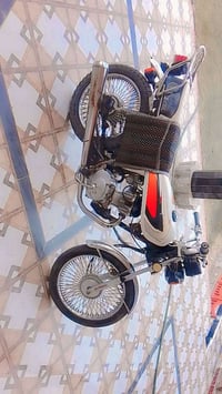 دراجه تايكر البيع 2022أوراق اصوالي السعر خاص. التواصل 07871881735