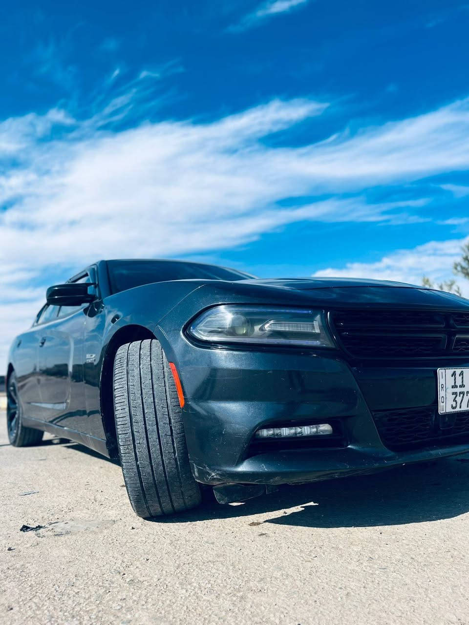 السلام عليكم جارجر للبيع رقم بغداد انكليزي موديل 2016  فول مواصفات واحد على واحد محرك 5700 حادث جاملغ خلفي وباب السدر وباب الخلفي تبديل  السعر 185 وبيها مجال ***********
