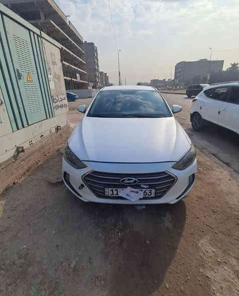 السلام عليكم((((( بيع مستعجلللل )))))
هونداي النترة وارد أمريكي 
موديل 2018 
سيارة حادثها بس( بنيد ) يعني الضربة ما واصلة للمكينة  
بدون دواخل 
السعر ١٣٥ وبيها  مجال للشراي 
سيارة نضيفة كلش 
للاستفسار اكثر اتصل على الرقم ***********
هذا بي واتساب ***********
