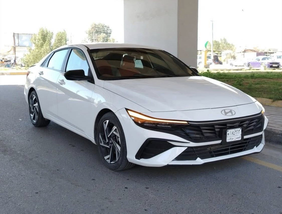 ألنترا موديل 2025 وارد امريكي  (حادث  جاملغ مبدل اصلي بدون صبغ واحد فقط  نفس لون ابيض ماشيه 10000
المواصفات.......

بصمه تشغيل 
بصمه ابواب 
تشغيل عن بعد 
رادار أمام

شحن لاسلكي

رادار جانبي 

رادار امامي 

ويل كب كروم بلادي 

تحديد مسار 

مثبت سرعه 

وقوف ذاتي 

مانع اصتدام

شاشه ثلاث انظمه (سمارت - نورمال - سبورت )

شاشه دجتال  متصله 

محرك 2000دوش

السياره نضيفه بشكل

حساسات امامي

حساسات خلف

السعر 158 وبيهه مجال 

لاستفسار ***********
