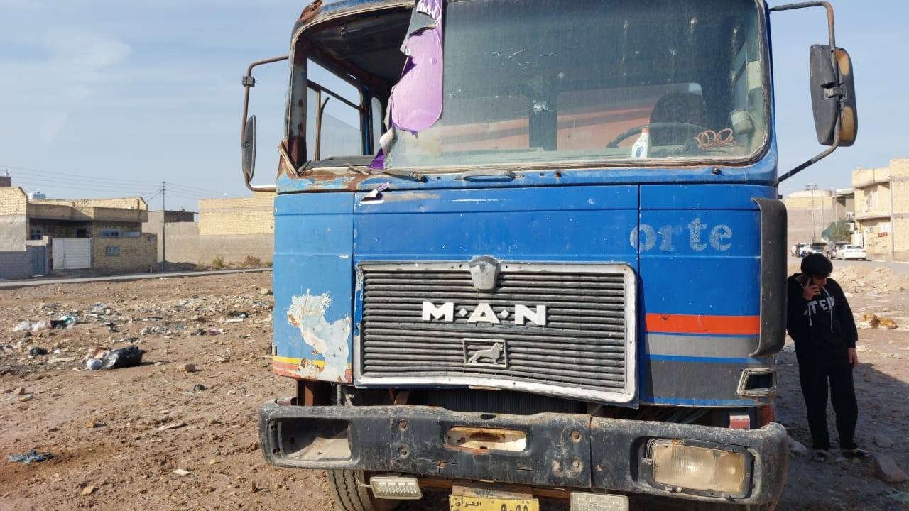 سلام عليكم سياره للبيع روماني تك قلاب بدي مايلر مكينه إسرائيلي كير جديد مكان السياره بل العماره السعر اتصل عل رقم  ***********
