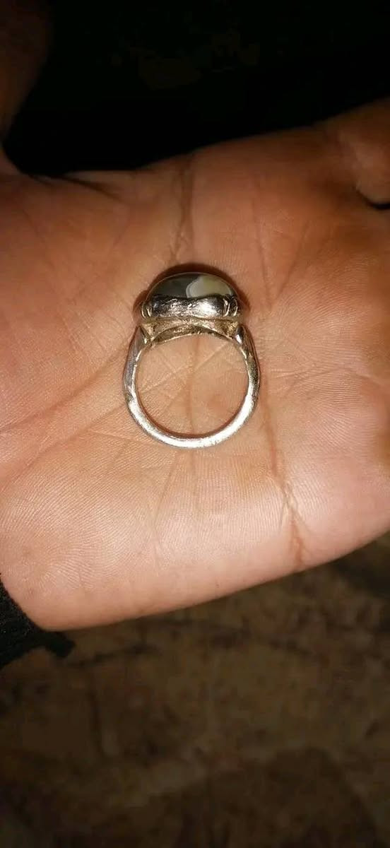 خاتم سليماني زيتوني   عين  صريحة  مفول قدددديم جدا نوع نادر حجر كامل (مصور  قدامتة واضحة بصورة)   مروحن ومنشط حسب الاصول الروحانية شغلة عاااام محبة  سلب ارادة  عقد لسان جاه وجه تسهيل امور محاكم مهابة بين الناس دخول دواوين دوائر دولة  مشروط شغل  القطعة نادرة وقديمة ماعليها غبار


**إذا كنت صاحب هذا الإعلان وتريد حذفه لأي سبب، رجاءا أرسل رسالة إلى الدعم الفني**