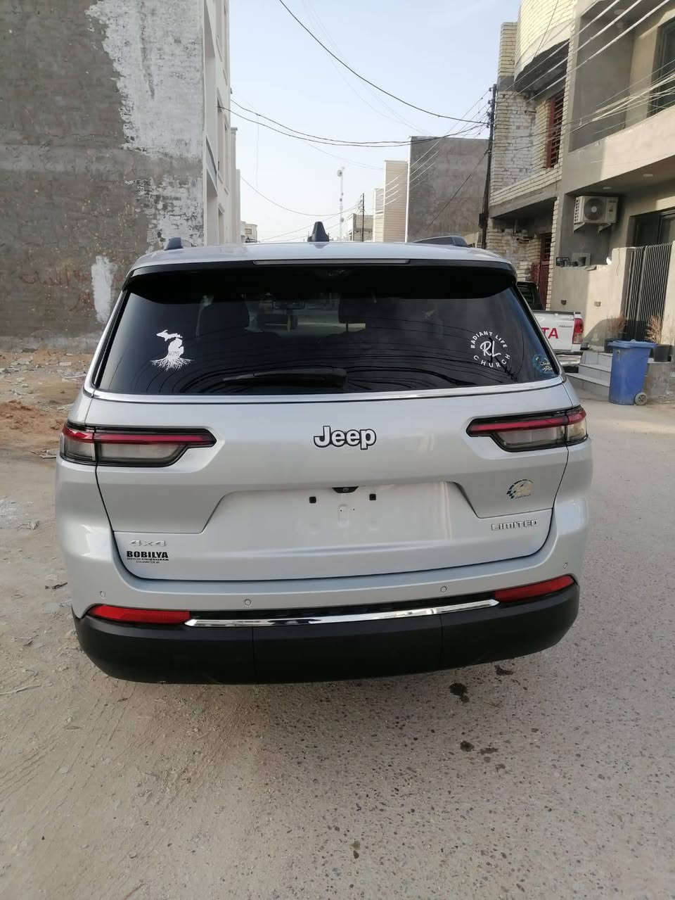 السلام عليكم للبيع جيب لمتد ٢٤رقم كمركي اربيل تبديل بابين الصفحة اليمنى جاهزة للاستفسار اتصال ***********
