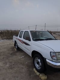 07771619161 السلام عليكم في كم نيسان سياره بيها بزه بالشاصي قدام دعمه ...
