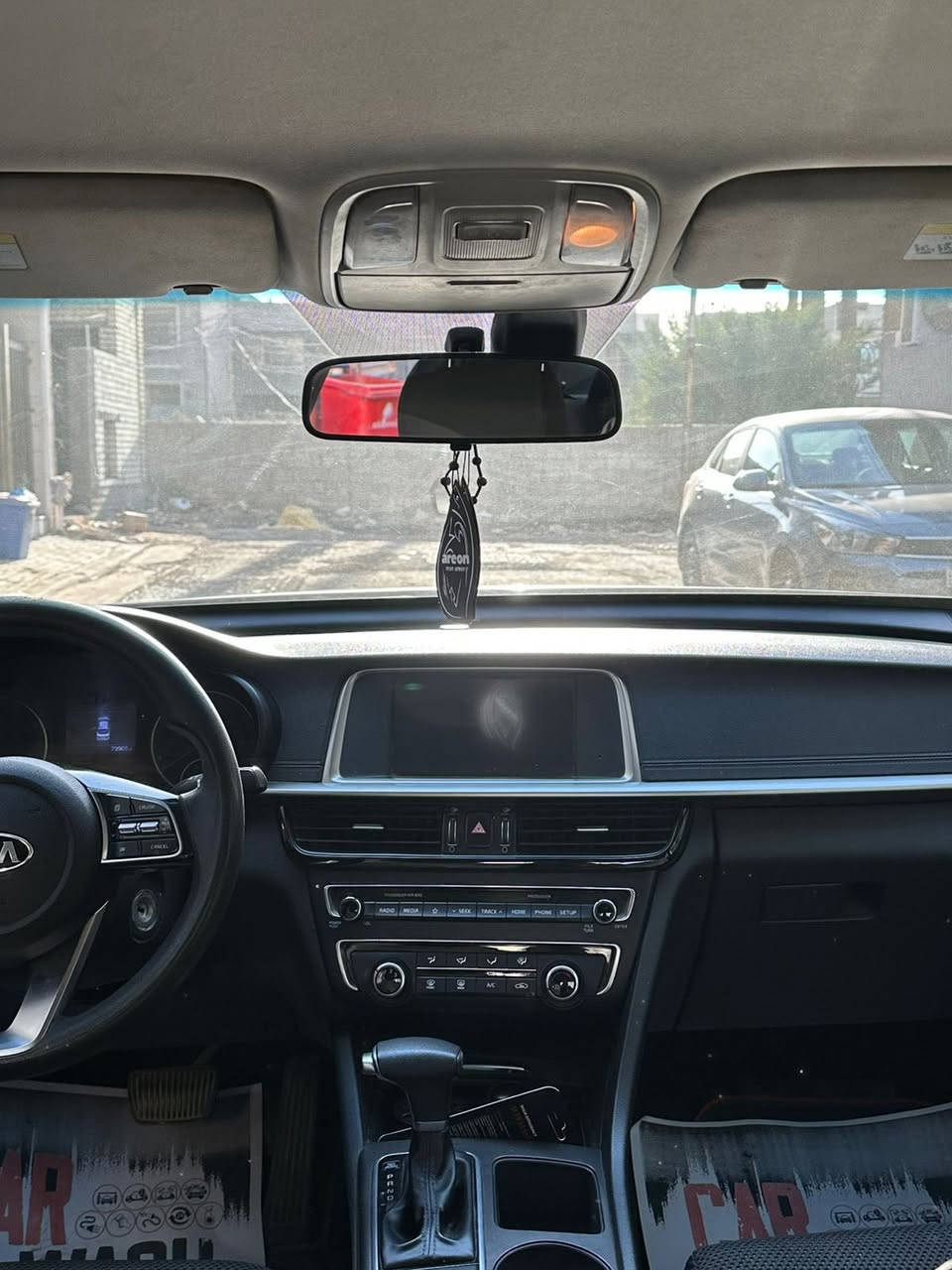 السلام عليكم
اوبتما 2020  للبيع 
مواصفات fe حادثها بنيد فقط بدون ايرباك بدون شواصي محرك 2400 gdi السيارة حلوة ونضيفة 
ماشية 79 ميل رقم اربيل بسمي تحويل او وكالة 
السيارة ادامة جديدة بولش جديد 
السعر 137 وبيها مجال 

 مكاني الدورة والكرادة  ***********
