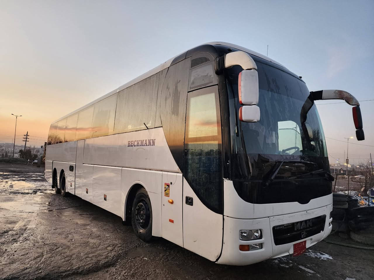 للبيع مان موديل ٢٠١٠ رقم اصولى شيمالى ٥٧ راكب كير٨ عادى محريك ٦ تبريدزعانف/ مكان سليمانيه ***********
