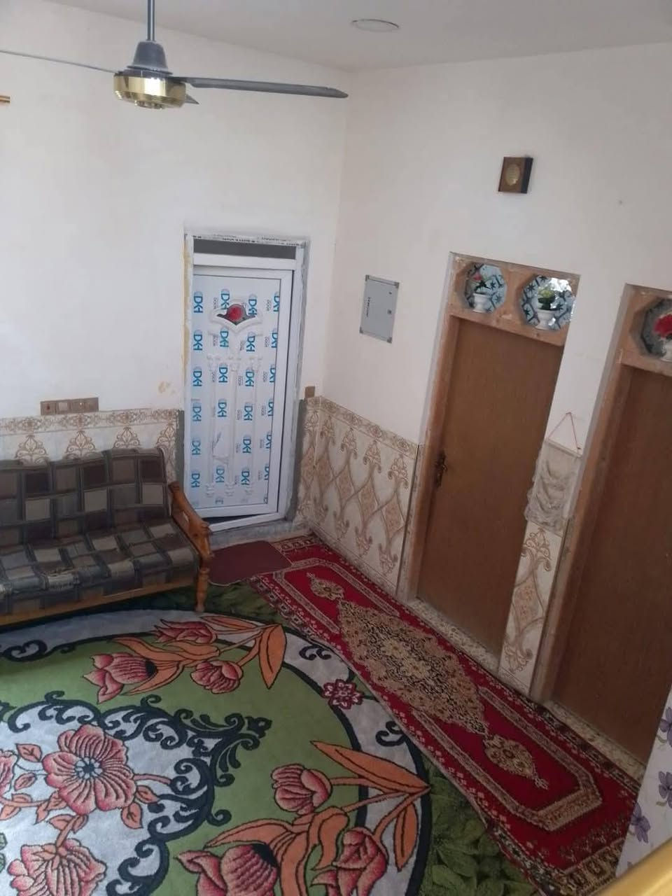 🟢تسلسل: 1105
🌹على بركة الله🌹
🟢دار للبيع في الفلوجة حي الجولان الثانية قرب الطريق
الحولي الجديد
📍شارع : ١٢ م تبليط ومجاري كاملة نافذ الى شارع ٤٠ الحولي الجديد
📍طابو زراعي
📍المساحة : ٢٥٠ م
📍الابعاد : ٩م ٢٨ X م
📍بناء بلوك ٢٠١٩

🟢مشيدات الدار للطابق الاول
غرفتين نوم واستقبال وصالة ومطبخ وحمام وصحيات
🟢مشيدات الطابق الثاني
غرفتين نوم وصالة

⭕️سعر البيع : ٩٨ مليون دينار مع المجال
مكتب دجلة الهندسي للعقارات حي الجولان قرب صناعة الجولان للسيارات مجاور سوبر ماركت الهلال
للاستفسار الاتصال
***********
***********
