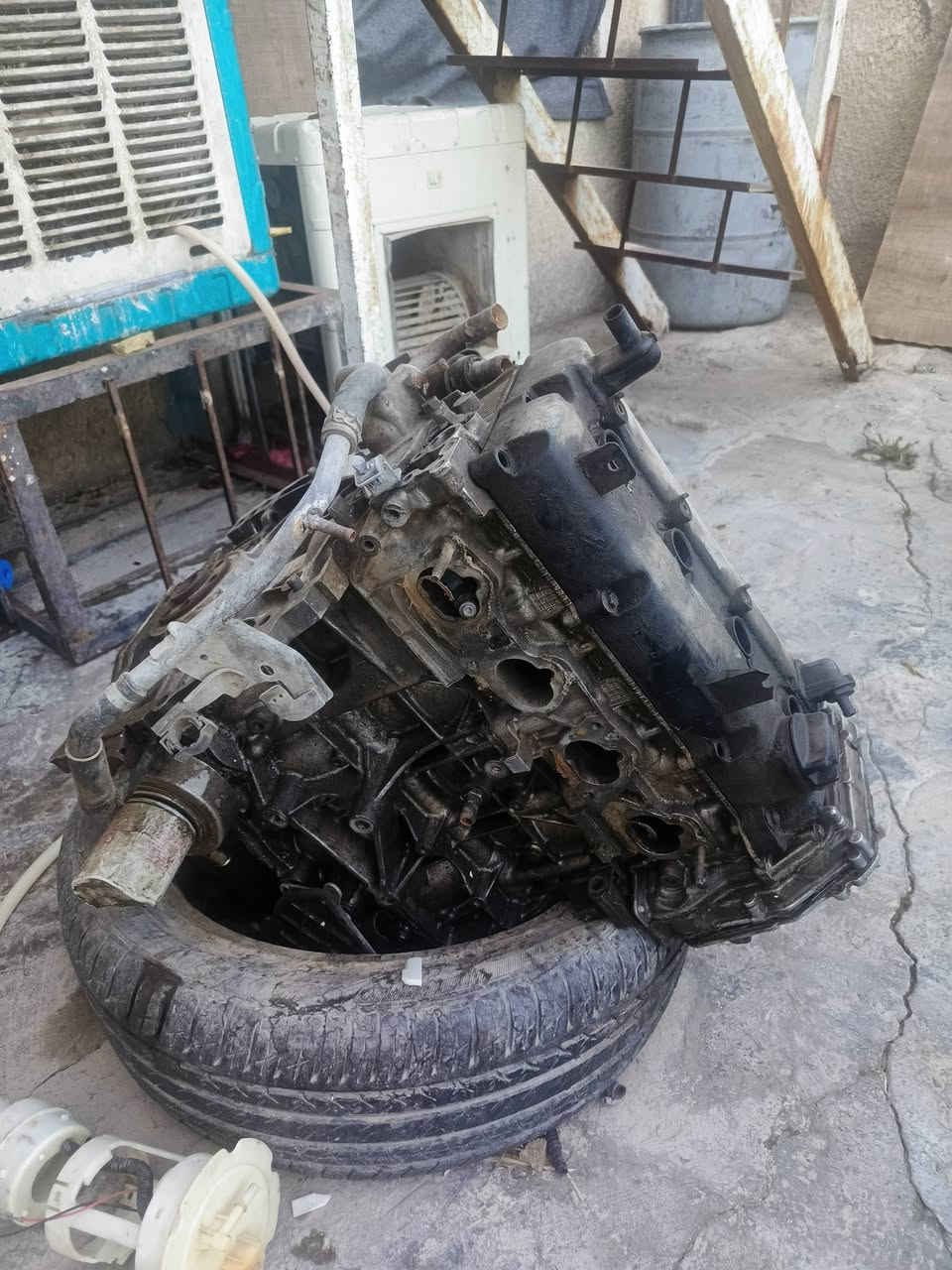 مكينه نيسان يرفان ناصي بيه كسر بل سلاندر الذرع كسر السلندر ابيع عل وضعيتها 500وبيهاا مجال لليجي بس السلندر بيه ضربه للبقي كلشي مابيه ***********
