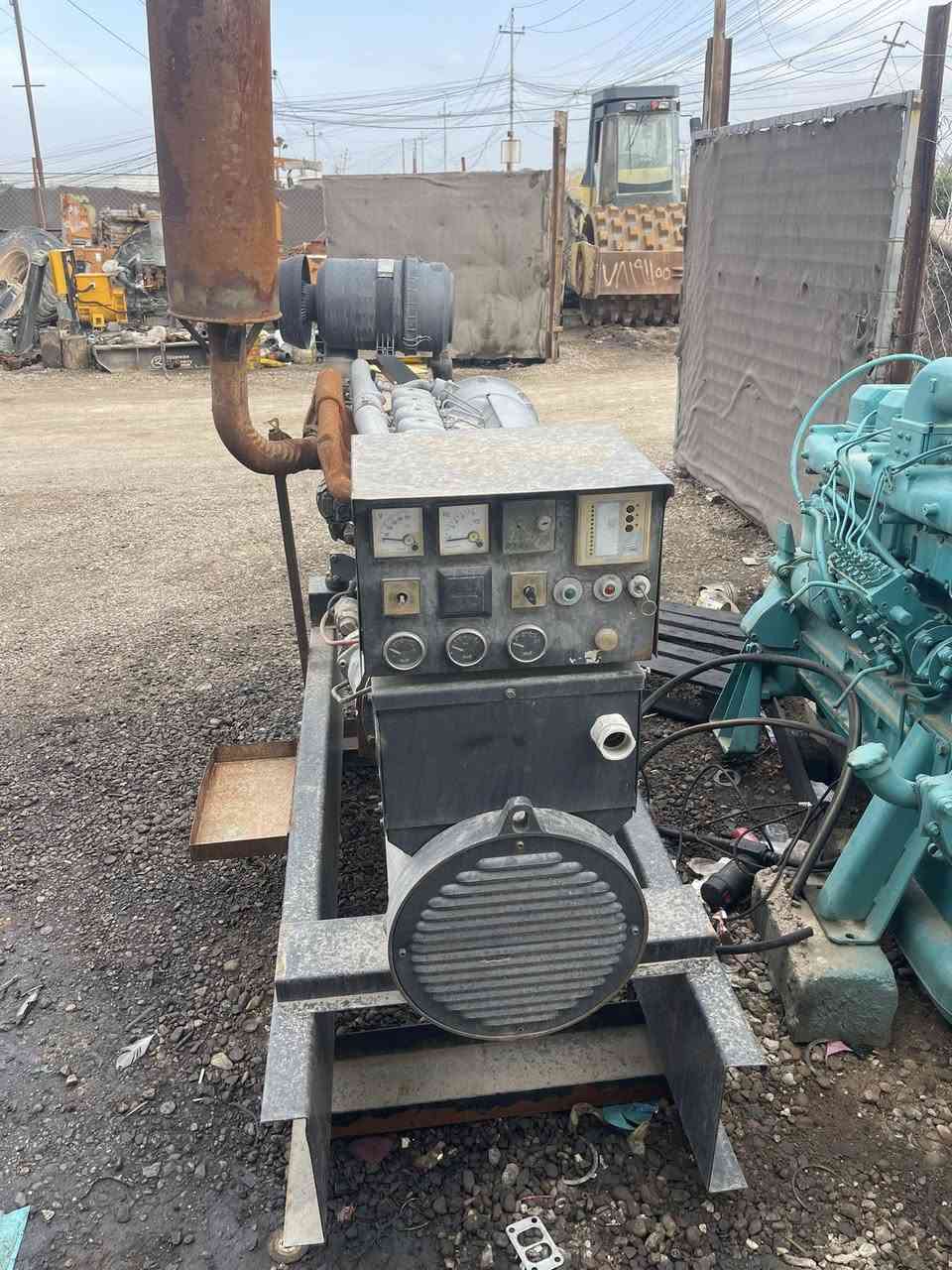 السلام عليكم البيع مولد دويز 6 بستم حجم 14 سوبر بلادي شركه مافتوح بيها برغي65 كيفي مكانها رمادي 
***********
