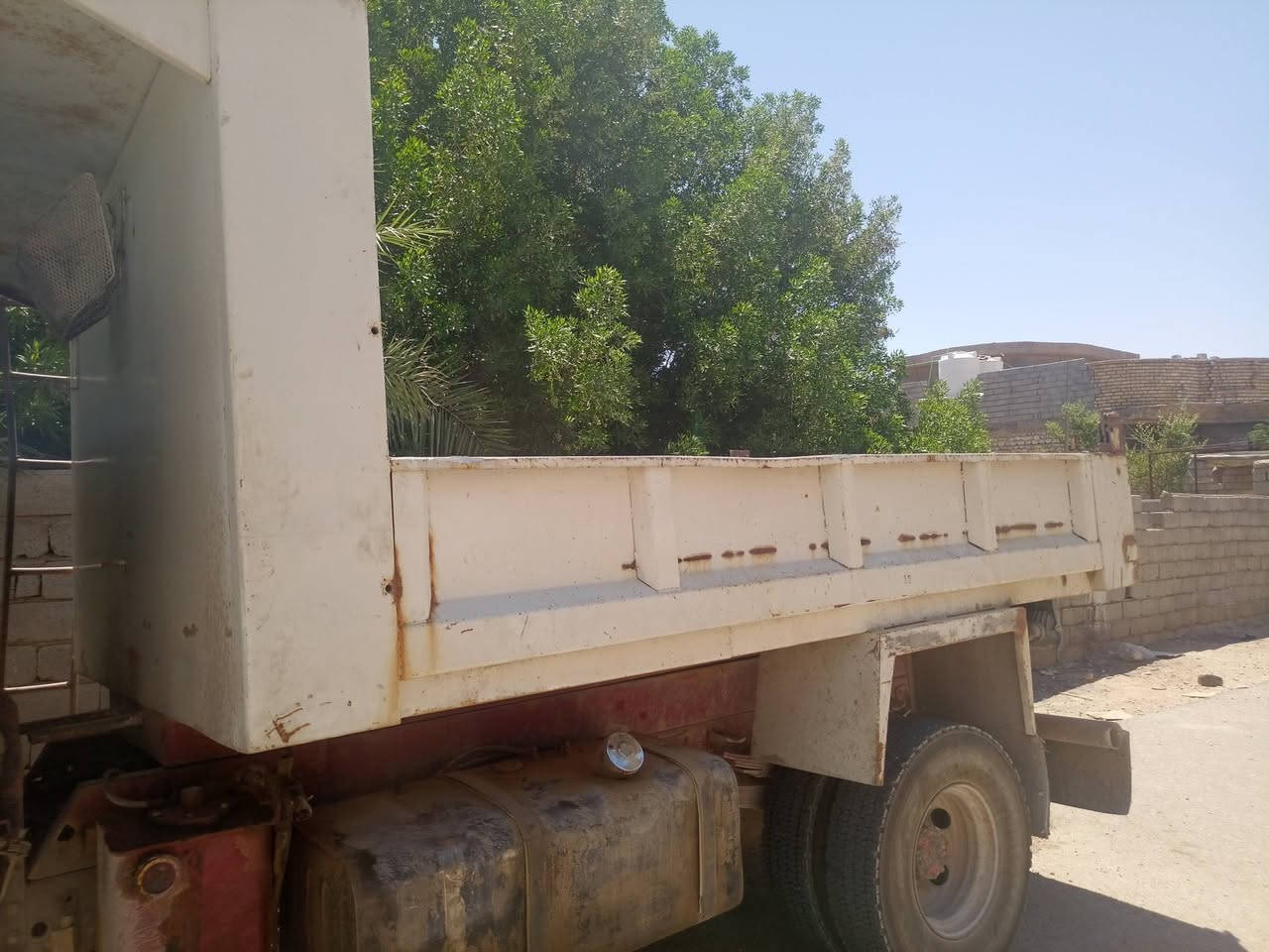 اخوان سلام عليكم عندي هاي سياره فوزه قماره محوره طيره
***********
