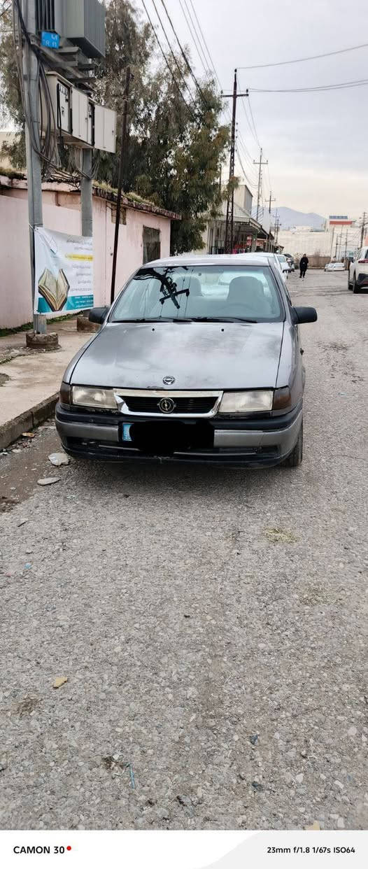 ئۆپڵ  ڤیکترا سنوق ، مەکینە 18، گێڕ عادی ، مۆدێل 1991، جامی شکاوی نی یە ،ئاڕمی پلاستیکی سلێمانی
بەشەرتی  ئاڕم و ئەوەلیات و موس و بڕاوەو غەرامە.
سعر 25وەرەقەو مامەڵە .
ناونیشان/سلێمانی
تێبینی/من خاوەنی نیم و ژمارەی خاوەنی سەیارەکە
‏‪***********‬‏ السليمانية, العراق
