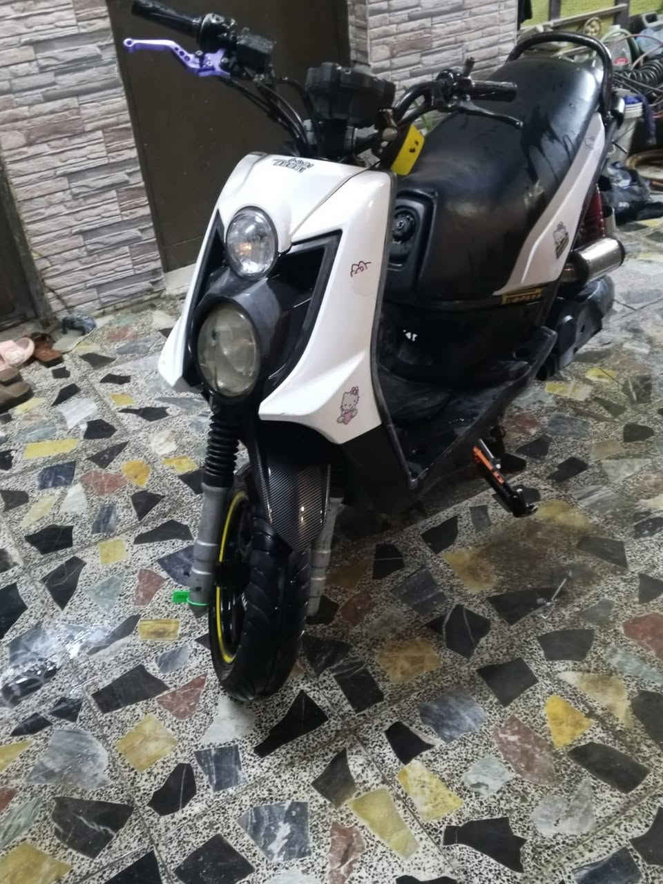 السلام عليكم دراجة للبيع سكنس جبلي رياضي مكينة 63صالنصة بوري عدل كلجات رياضي شلعة ومعدل تشك الكاع دراجة تخبل مالمزامط مكرة سلف بكل وقت تايرات جدد مابيها نقص برغي كهربائيات كلهة شغالة مكاني الامين السعر 850وبيهة مجال حك جية  للاستفسار ***********
